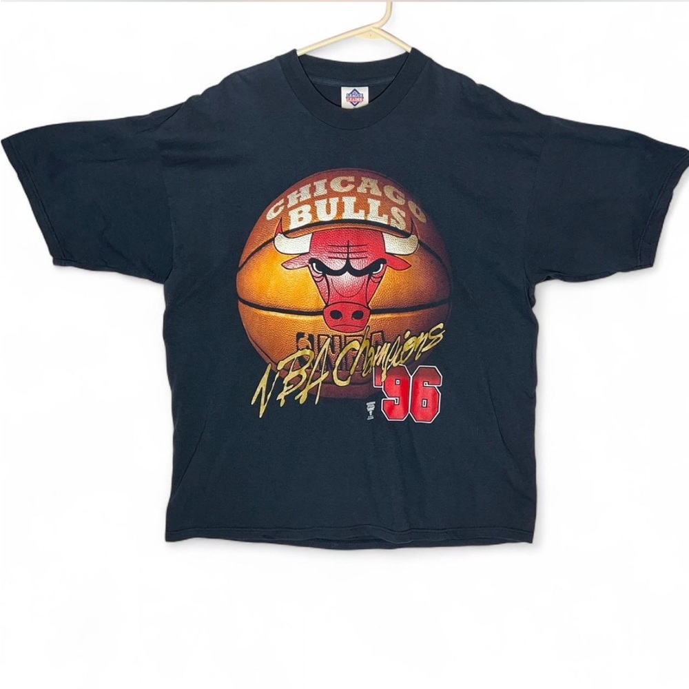 Vintage 1996 Chicago Bulls NBA Championship Un-believa-bull Shirt XL